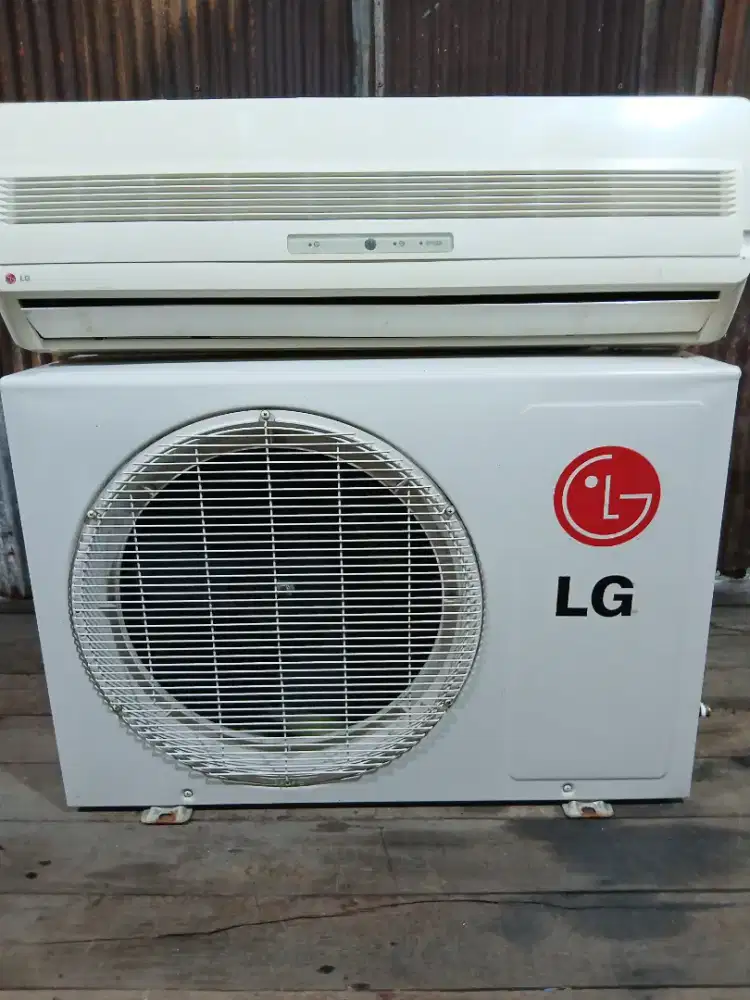 DIJUAL AC BEKAS 1/2 PK GRATIS PASANG