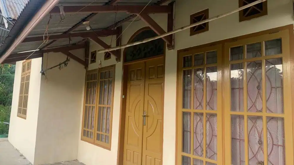 Disewakan Rumah Tinggal Lokasi Strategis di Pakan Sinayan Banuhampu