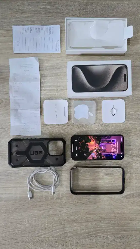 WTS Apple iphone 15 Pro, 128 GB, Silver, Fullset, Ex Garansi Resmi