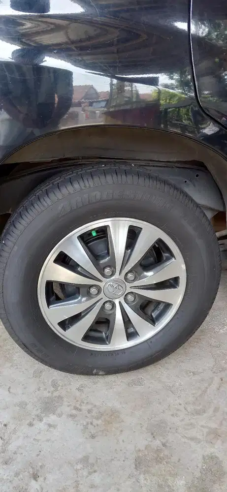 Toyota Kijang Innova 2015 Bensin