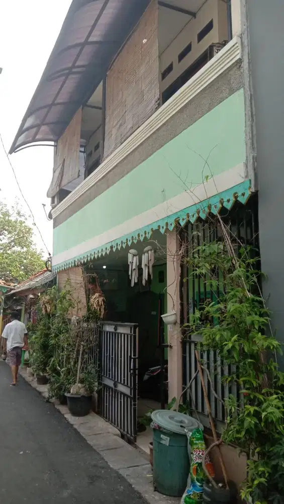 RUMAH 2 LANTAI + KOSAN (SHM) LOKASI STRATEGIS MENTENG DALAM, TEBET.