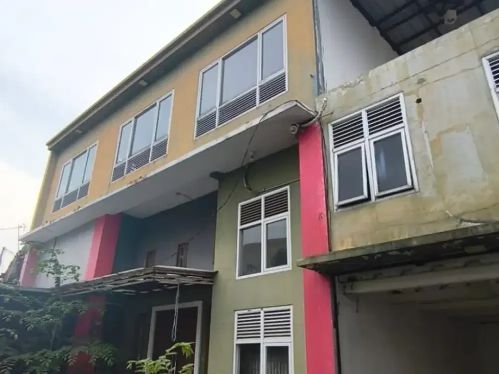 Jual Cepat Harga Miring Rumah Dekat Pinggir Jalan Raya Cocok Kos / Kantor / Gudang / Dapur MBG