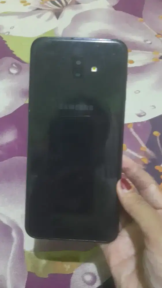 Hp samsung J6+ bagus