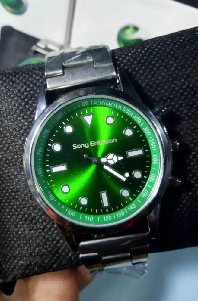 Jam Tangan Tema Sony Ericsson