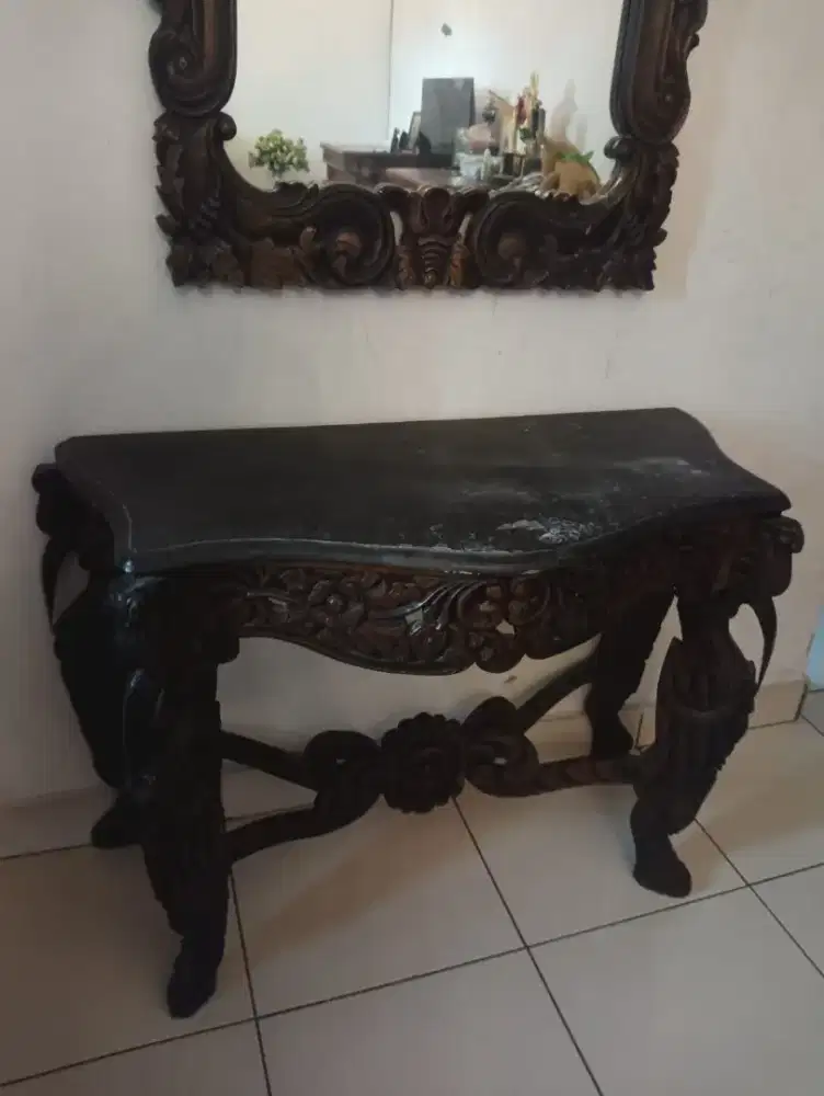 satu set meja dan kaca kayu Konsol jati ukir, kayu jati tua