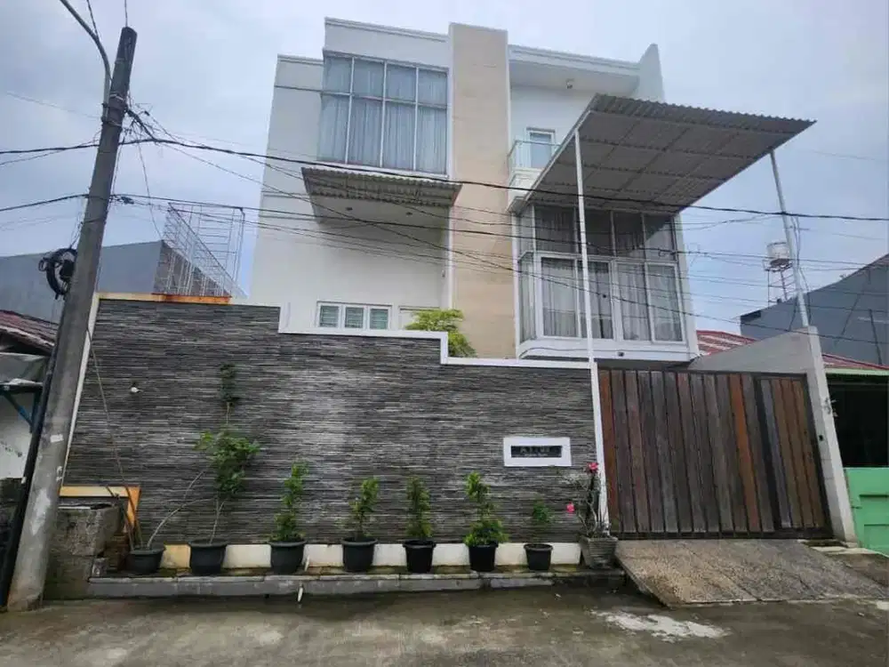 Dijual Rumah di Taman Kencana , Cengkareng Barat, Jakarta Barat