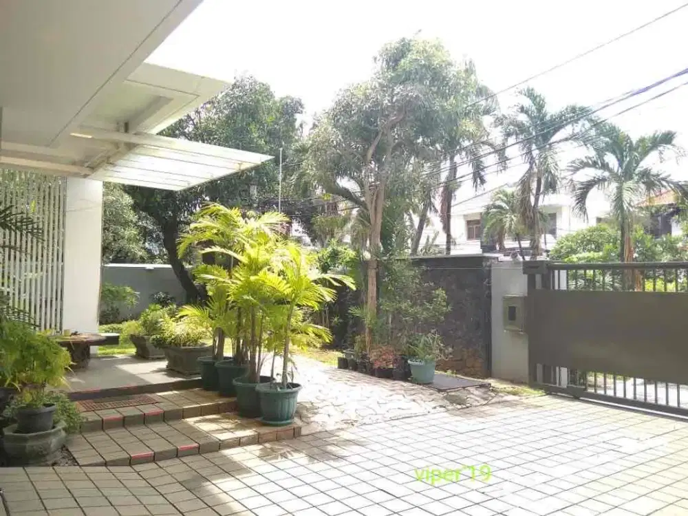 Dijual rumah siap huni dan nyaman di Tomang