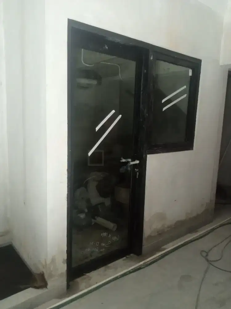 Jasa pembuatan kusen almunium pintu jendela boven dll