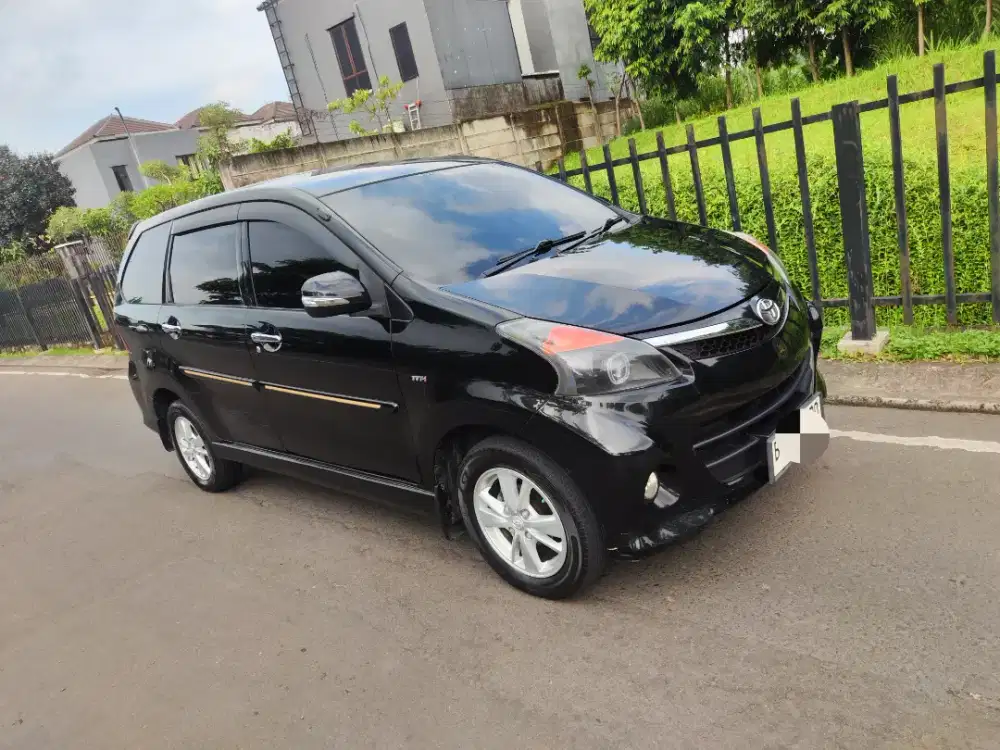 Avanza Veloz 1.5 AT 2013