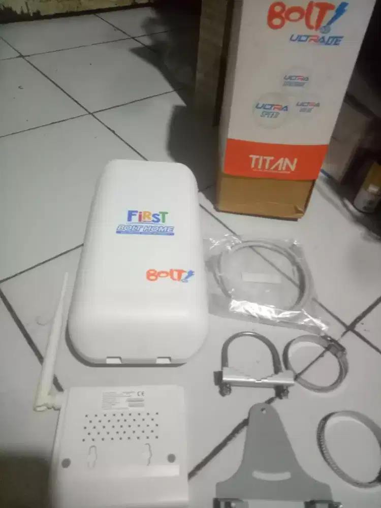 Bolt titan like new All original.