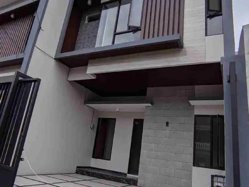 Rumah Baru Modern Minimalis*
Lokasi Perum. Klampis Anom Surabaya