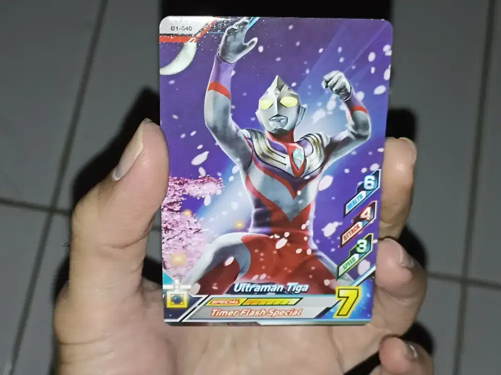 Mainan Kartu Ultraman Tiga Original