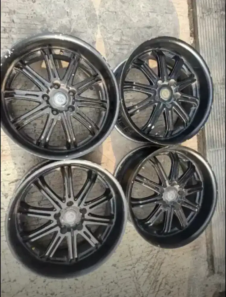 Velg Work Varianza Thailand Ring 18 R18 PCD 5x114