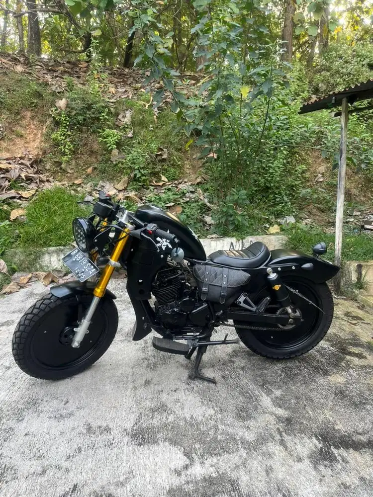 Dijual Motor Custom Bobber - Basic Yamaha Scorpio
