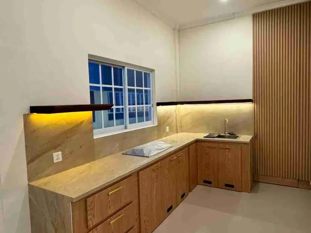 rumah baru renovasi 2 Lantai strategis bebas banjir SHM IMB lengkap