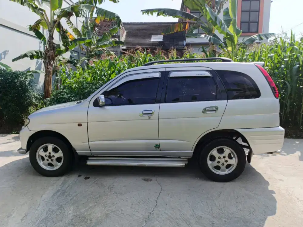 Daihatsu Taruna CX 2000