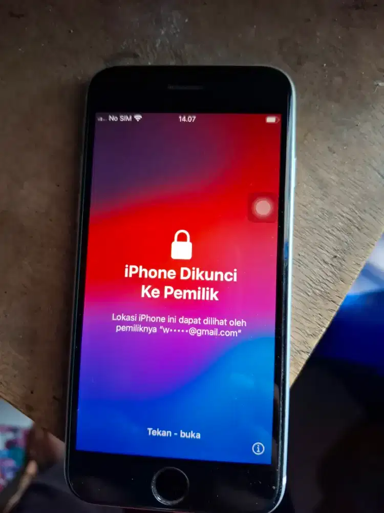 Iphone se 2020 lock icloud