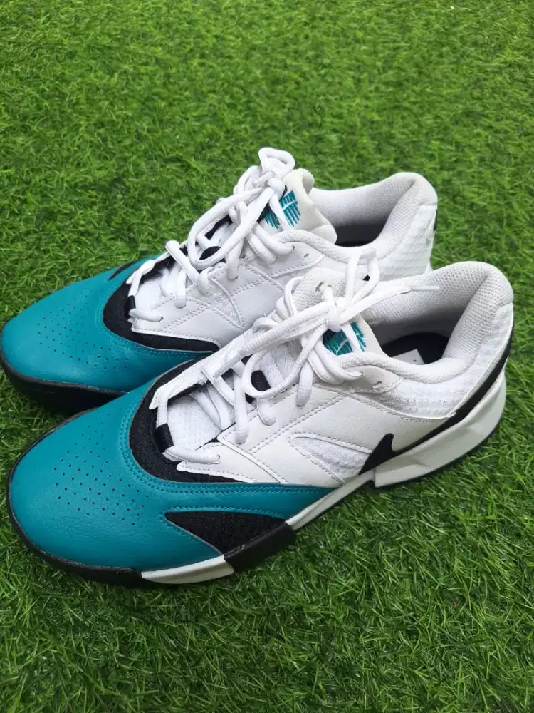 Sepatu Tenis Nike Court Lite 4