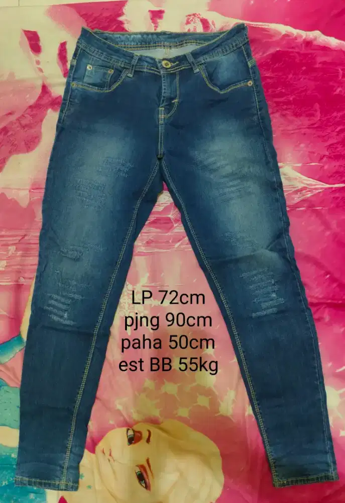 Celana panjang wanita