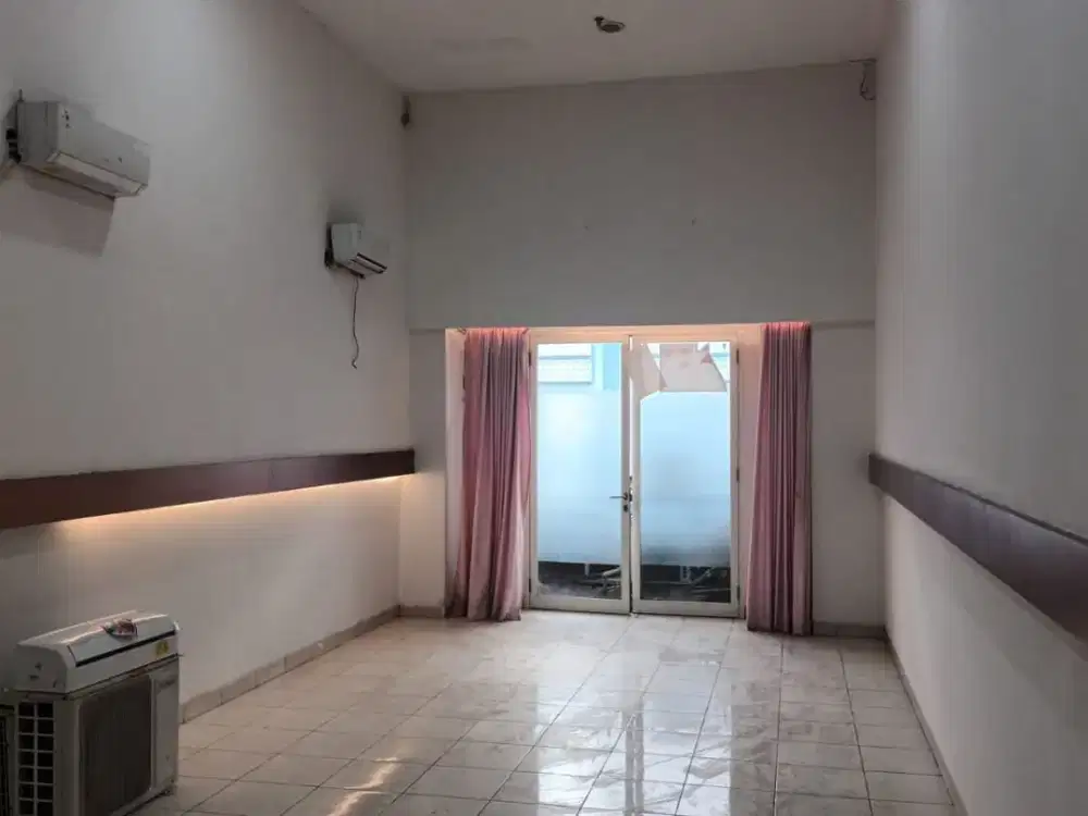 Ruko MOI Kelapa Gading 2 lantai sebelah lobby 6, strategis, siap pakai