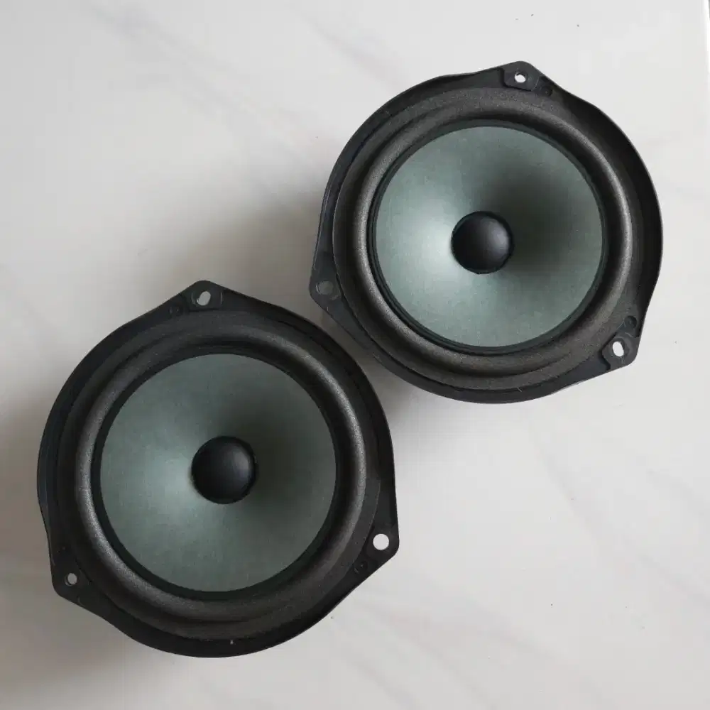 2 Speaker Original Mobil Avanza 2014 / Bekas