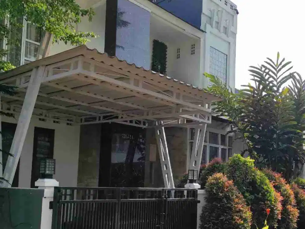 Rumah Rapih 3 lantai Full Furnish di Citra Gran Cibubur