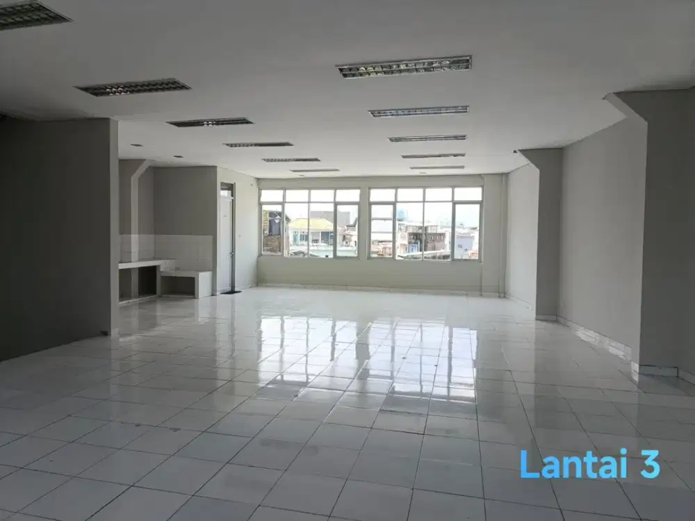 GEDUNG PERKANTORAN LOKASI KOMERSIL TENGAH KOTA BANDUNG