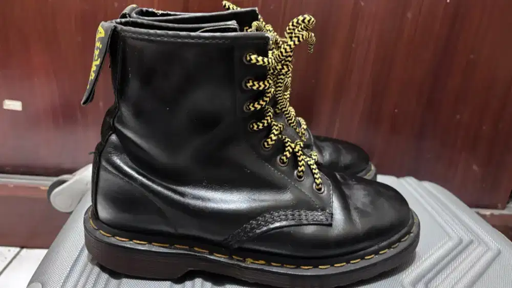 DR. MARTENS PRELOVED
