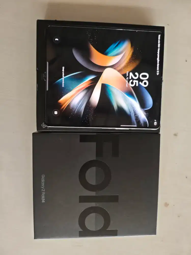 SAMSUNG ZFOLD4 12/256GB