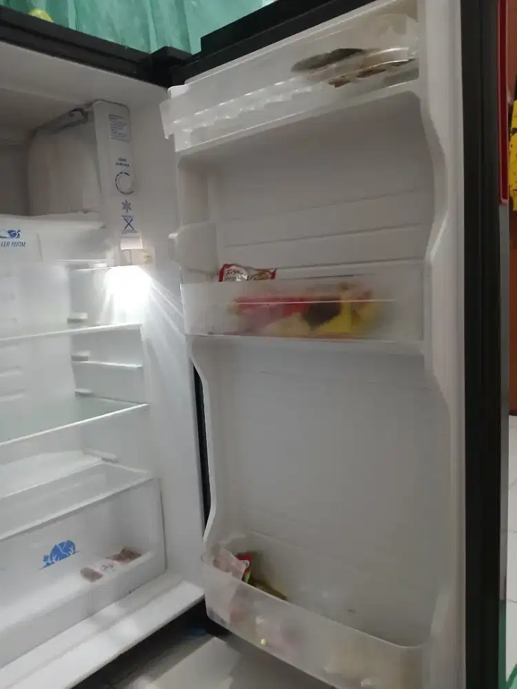 Di jual Kulkas bekas