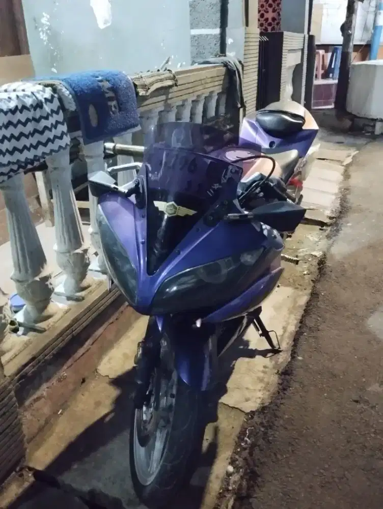 Yamaha R15 motor sport