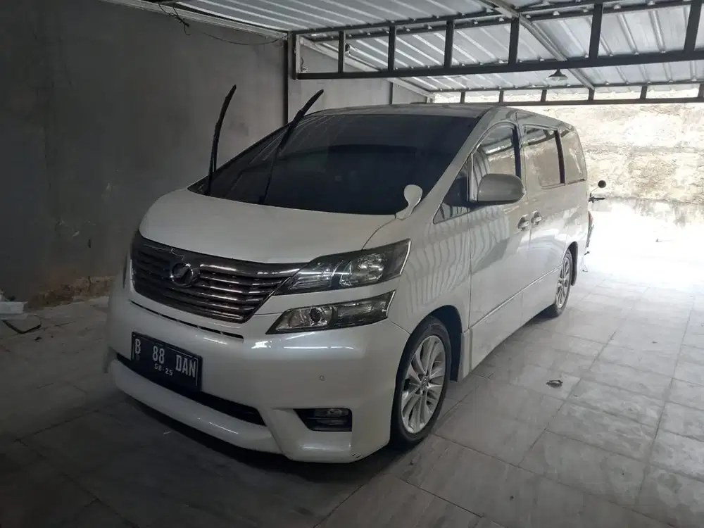 Toyota Vellfire Z 2010 Bensin