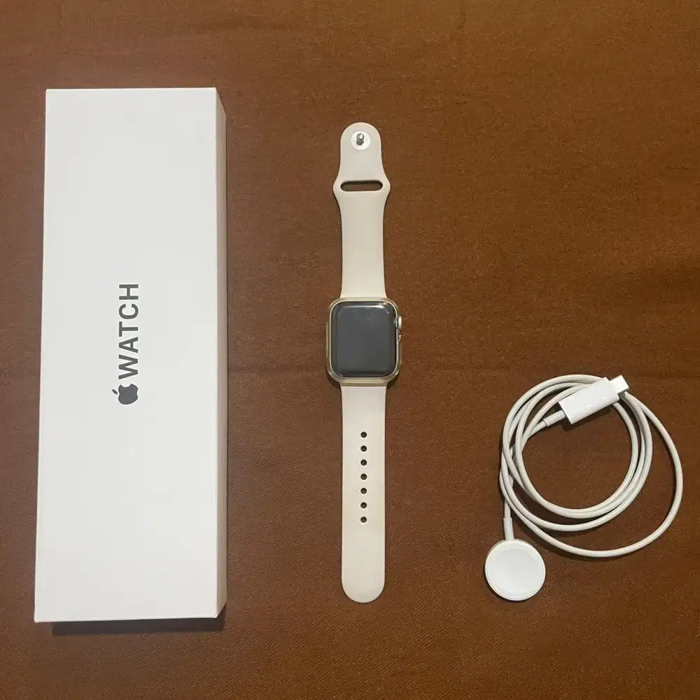 Apple Watch SE Gen 2 Starlight 40 MM