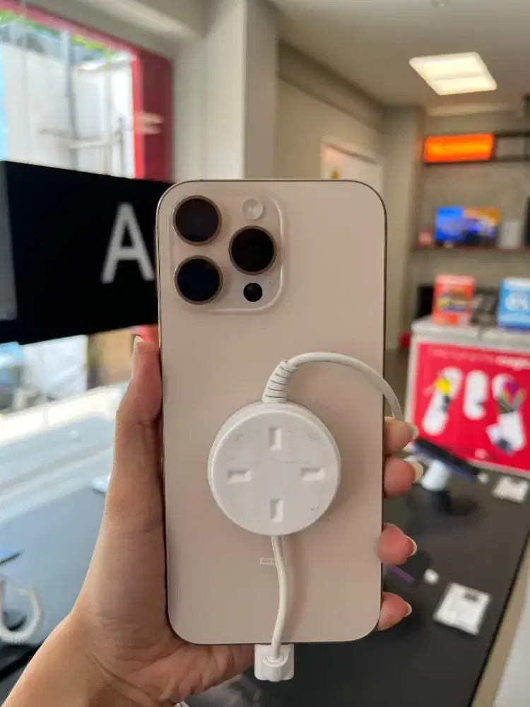 Iphone 16 Pro Max 256GB FREE UP TO 2X CICILAN