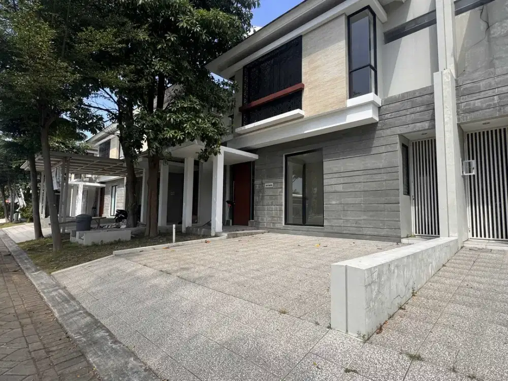 DIJUAL RUMAH CITRALAND NORTHWEST LAKE SURABAYA