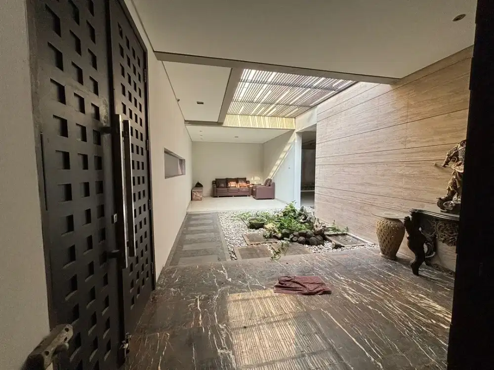 RUMAH CITRALAND RAYA TERDEPAN KOMERSIAL AREA