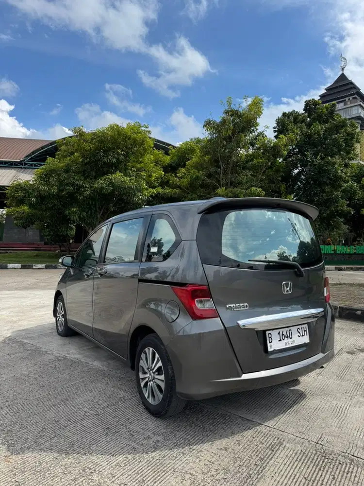 Honda Freed 2014 Bensin