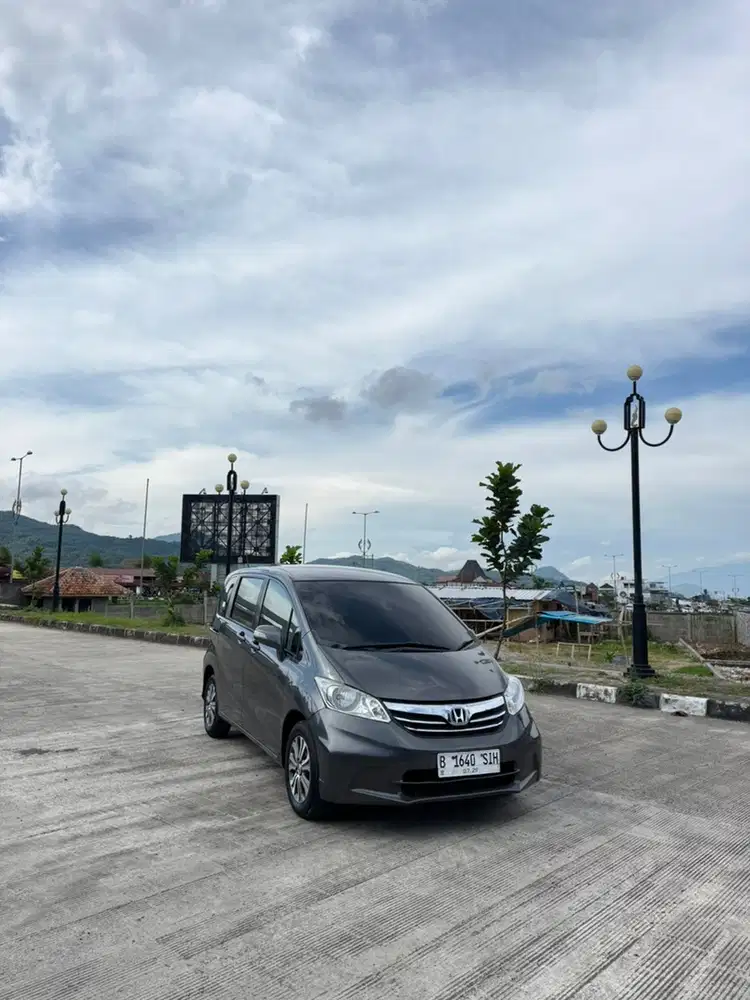 Honda Freed 2014 Bensin