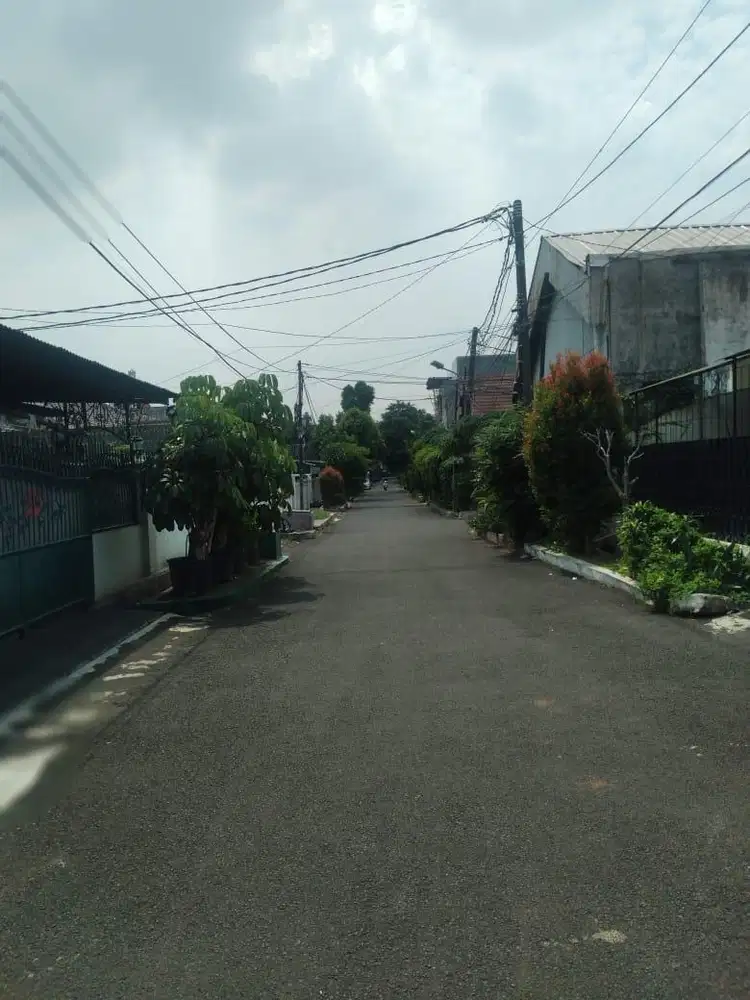 Di Jual Rumah Murah Dan Luas Dalam Komplek Kemanggisan Kebon jeruk