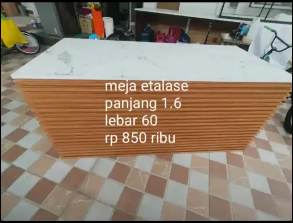 Jual meja etalase