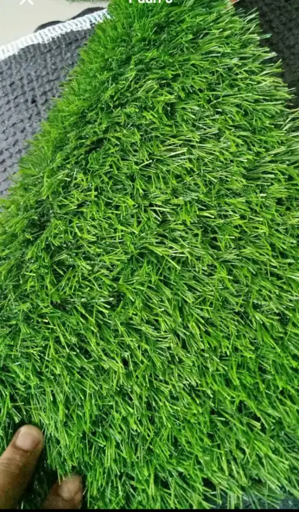 Rumput sintetis swis