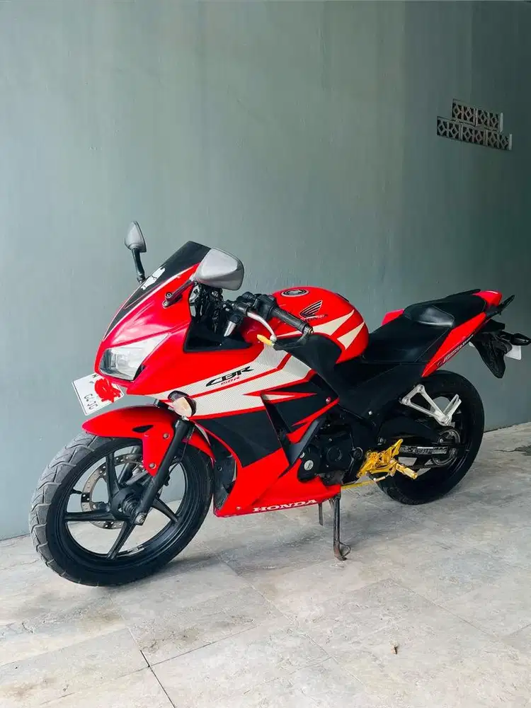 CBR 150R Fi [2015]