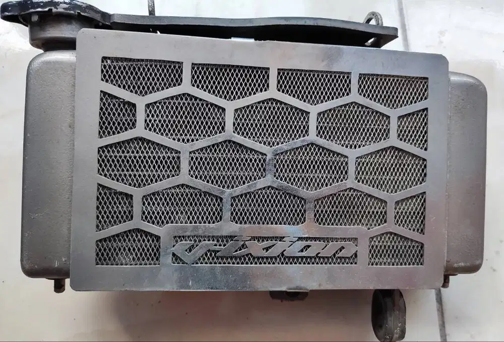 Radiator VIXION 2012