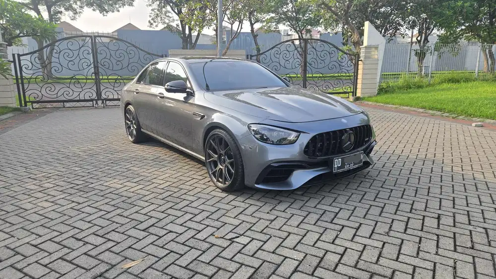 Mercedes-Benz E300 2016 Bensin