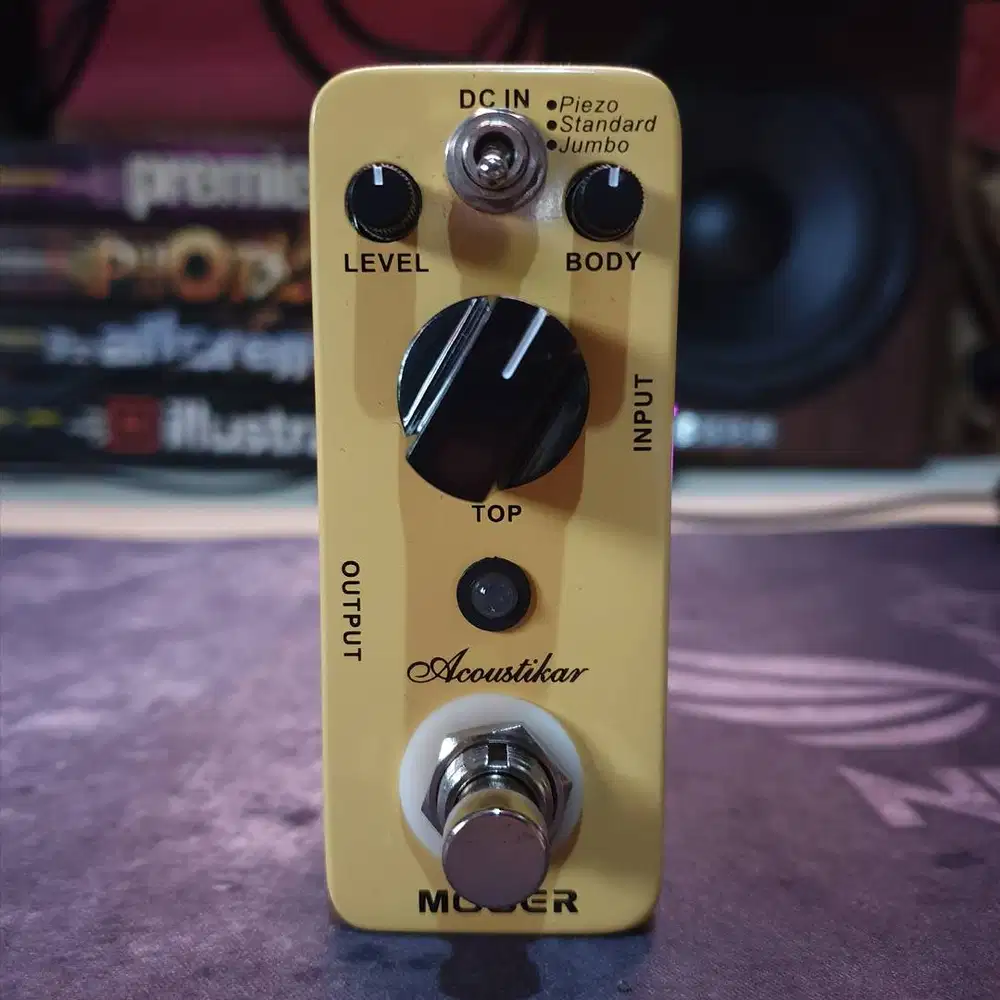 MOOER Acoustikar Acoustic Guitar Simulator Pedal