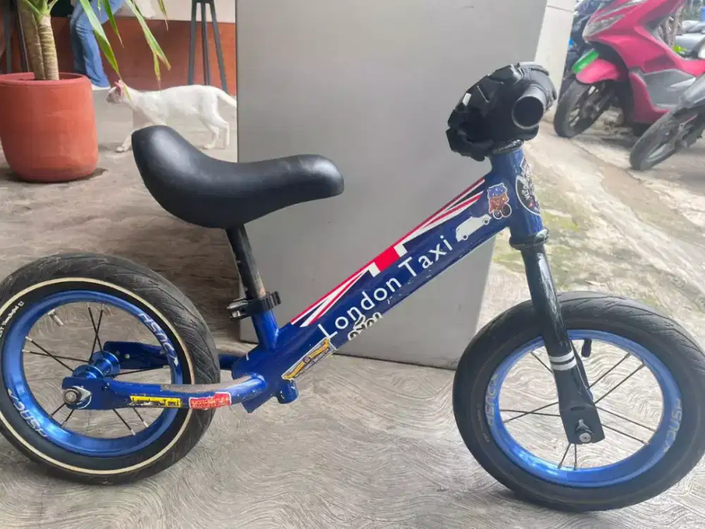 Balance Bike London Taxi Modif