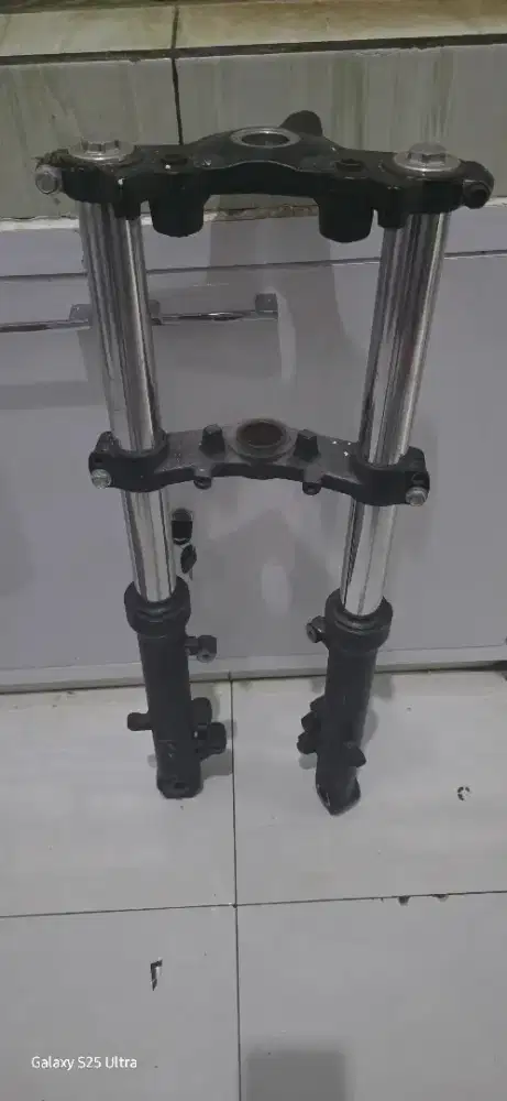 Shock depan er6n ori