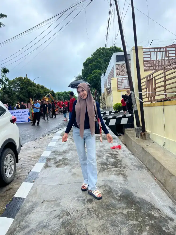 Cari pekerjaan art,toko,restauran,jualan