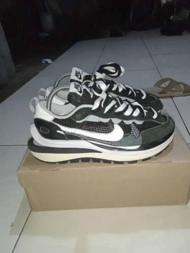 Sepatu second nike sacai vaporwaffle oreo size 40 original