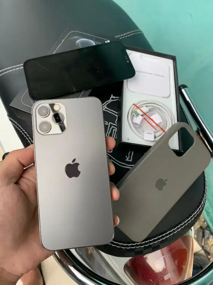 IPHONR 12 PRO 256GB ALL OPERATOR